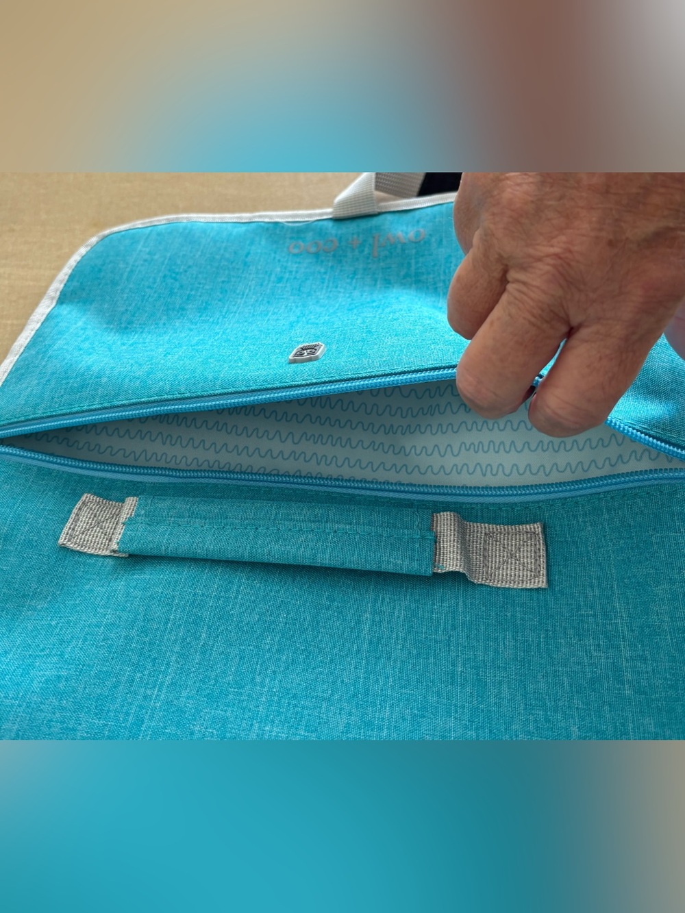 New - Teal Foldable Baby Changing Mat with Carry Handle - Picture 6 of 9